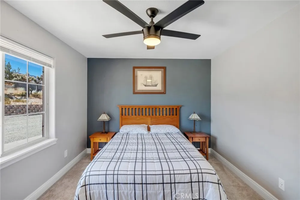 326 Buckthorne Pinon Hills, CA 92372