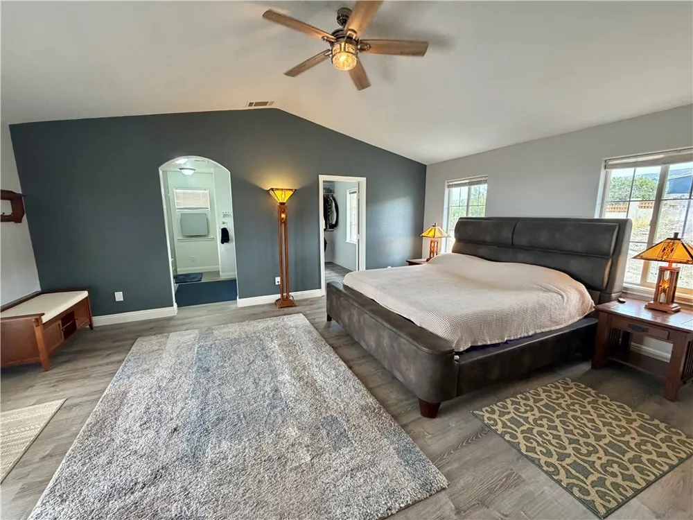 326 Buckthorne Pinon Hills, CA 92372