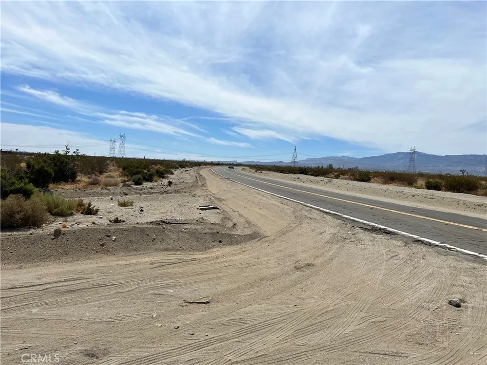 2 Sandstone Road Phelan, CA 92301