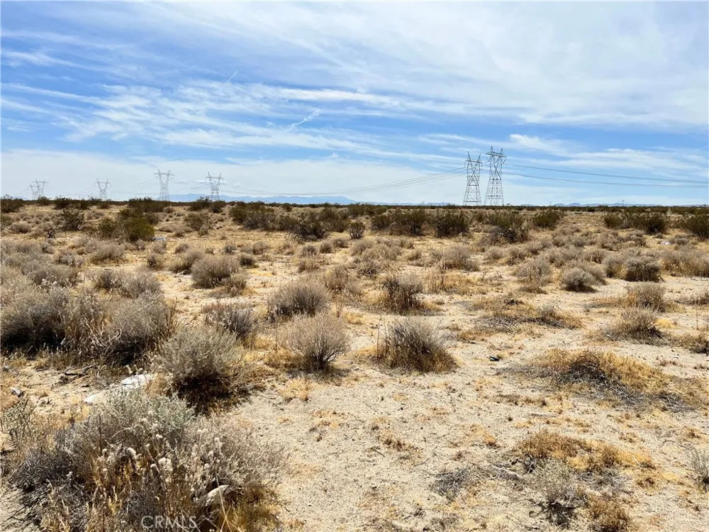 2 Sandstone Road Phelan, CA 92301