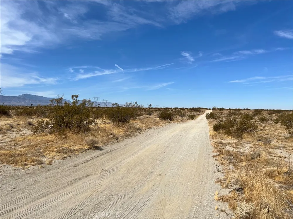 2 Sandstone Road Phelan, CA 92301