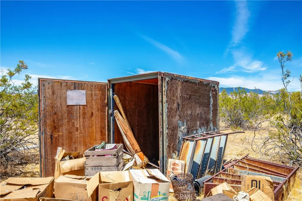2035 230th Street W Rosamond, CA 93560