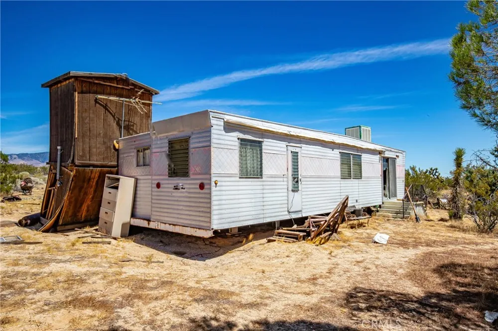 2035 230th Street W Rosamond, CA 93560