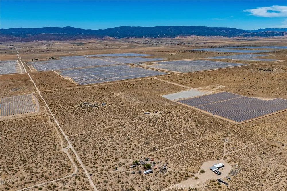 2035 230th Street W Rosamond, CA 93560