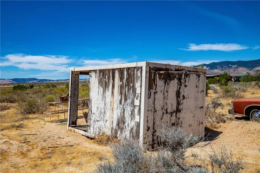 2035 230th Street W Rosamond, CA 93560