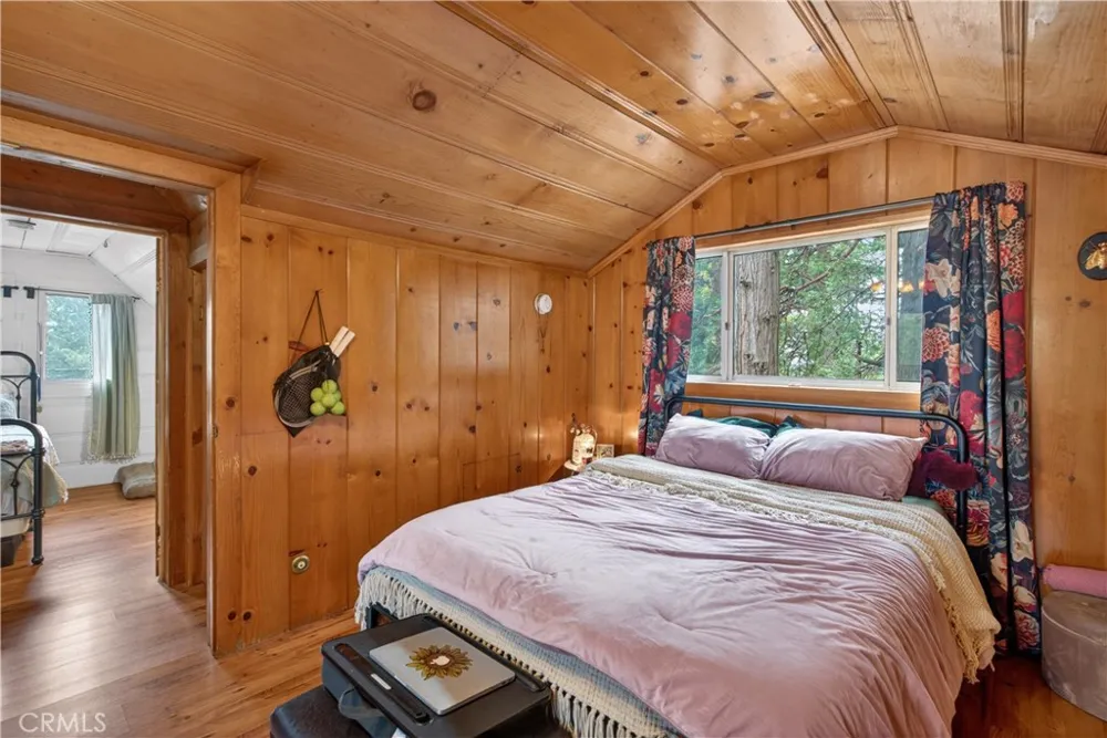 1190 Scenic Rimforest, CA 92378