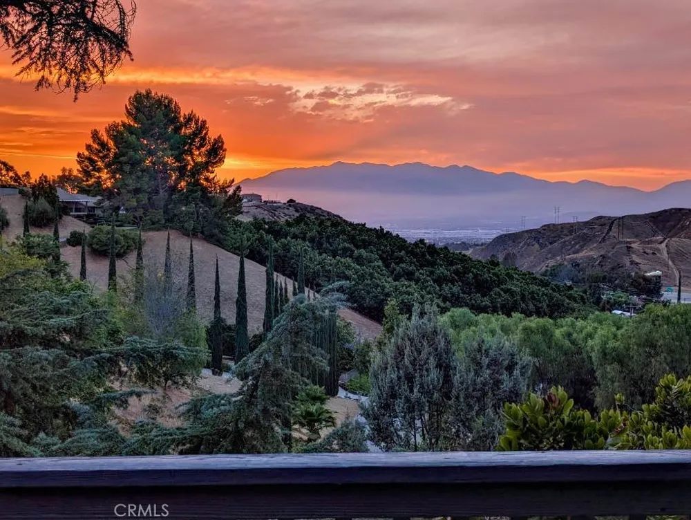 31390 Mesa Redlands, CA 92373