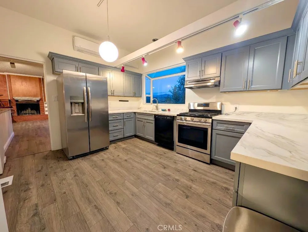 31390 Mesa Redlands, CA 92373
