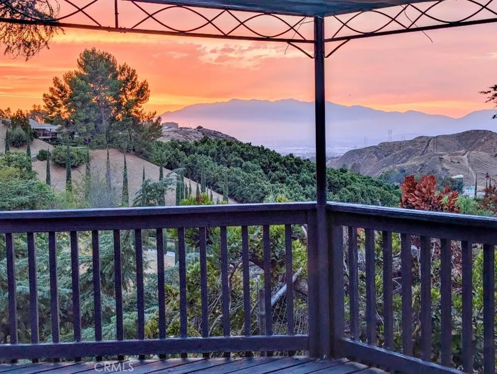31390 Mesa Redlands, CA 92373