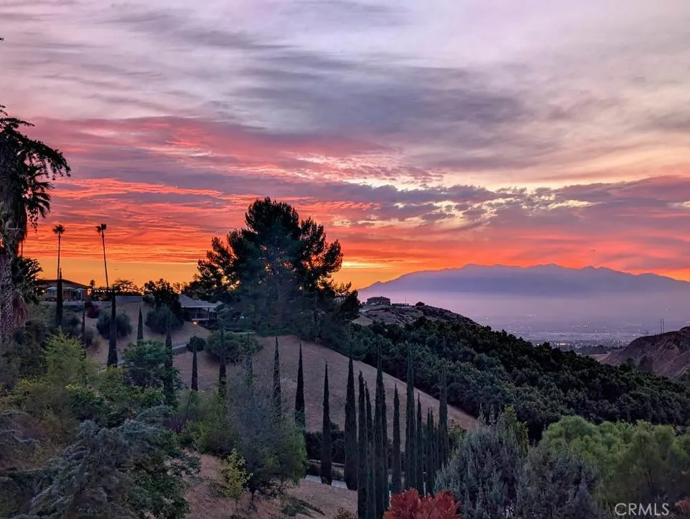 31390 Mesa Redlands, CA 92373