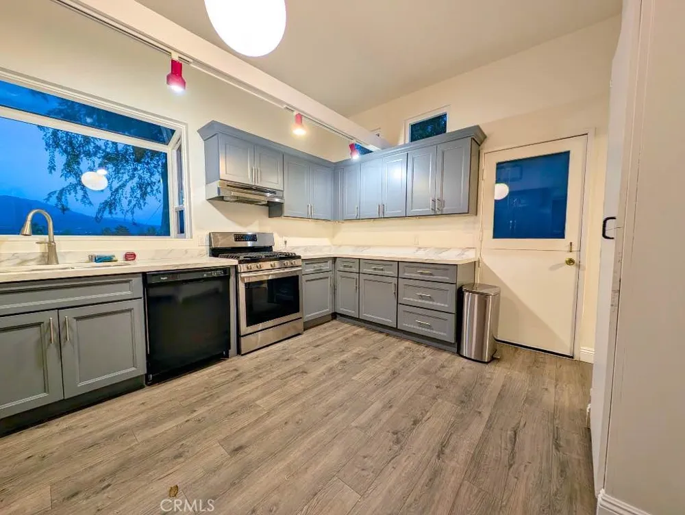 31390 Mesa Redlands, CA 92373