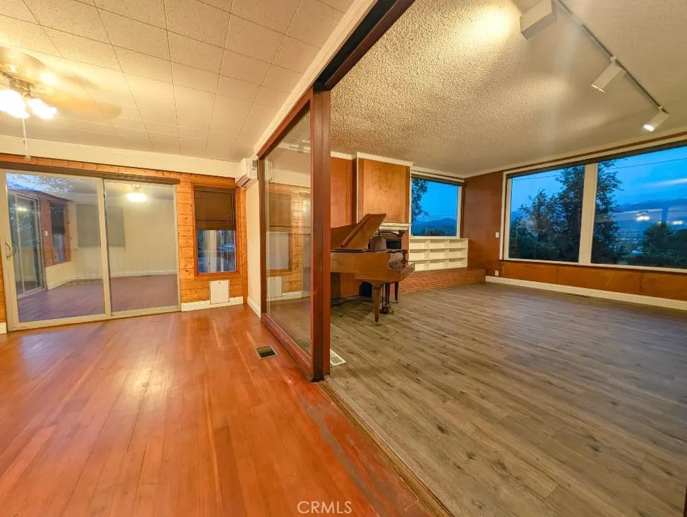 31390 Mesa Redlands, CA 92373