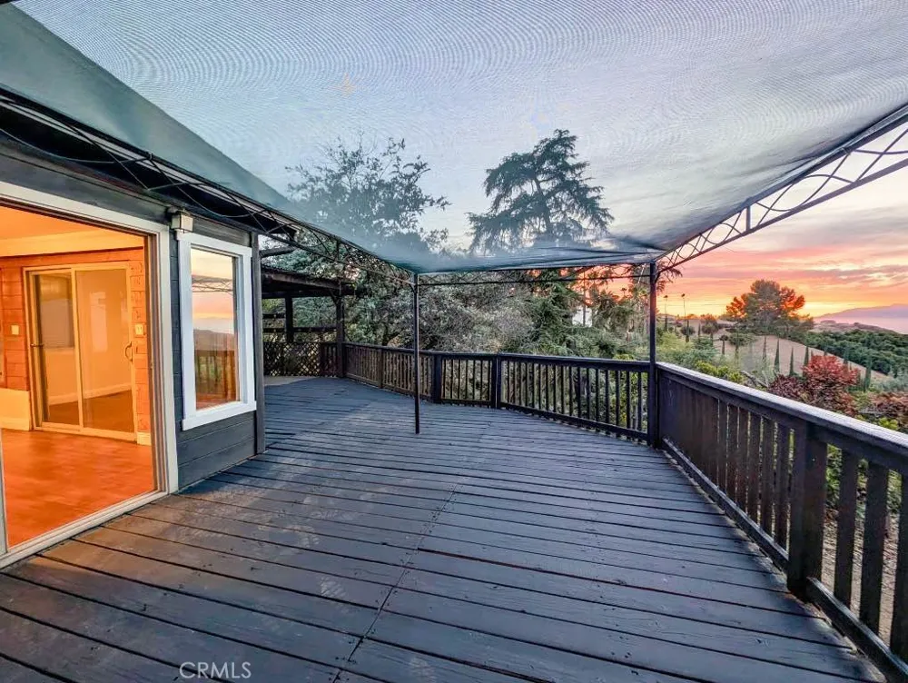 31390 Mesa Redlands, CA 92373
