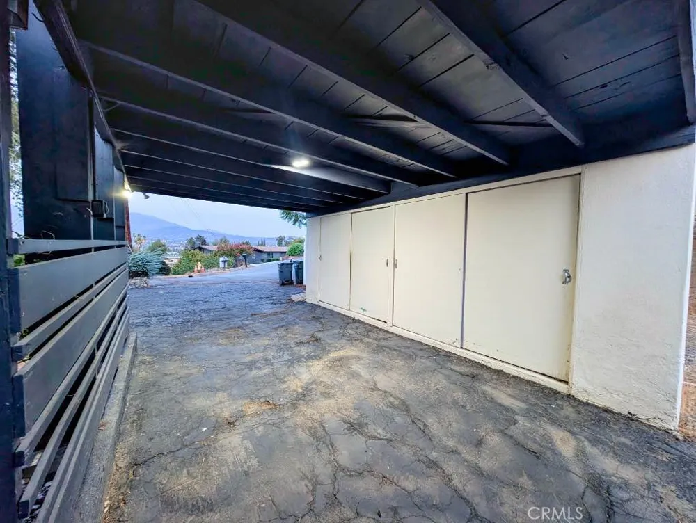 31390 Mesa Redlands, CA 92373