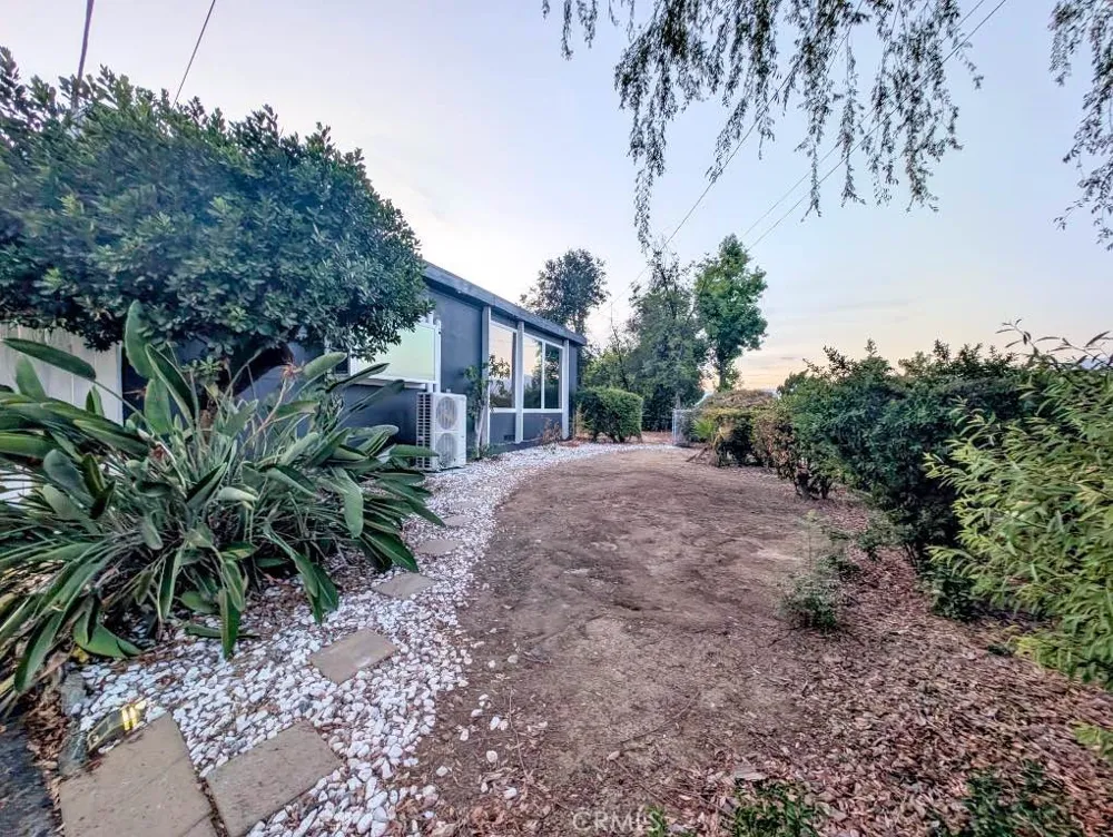 31390 Mesa Redlands, CA 92373
