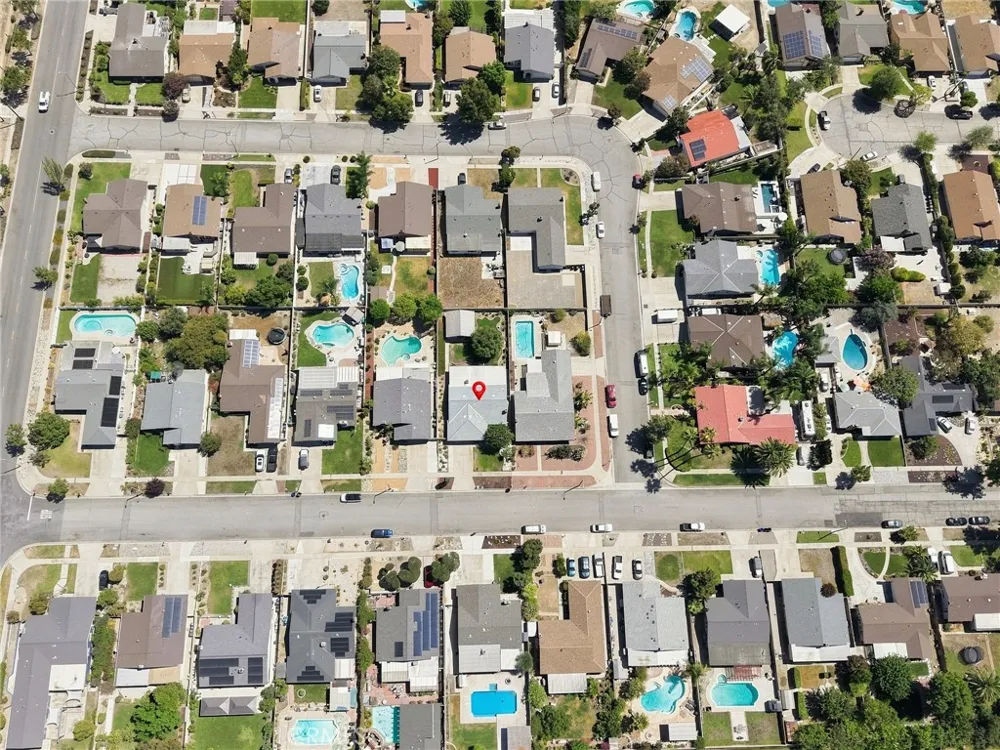 1472 Francis Upland, CA 91786