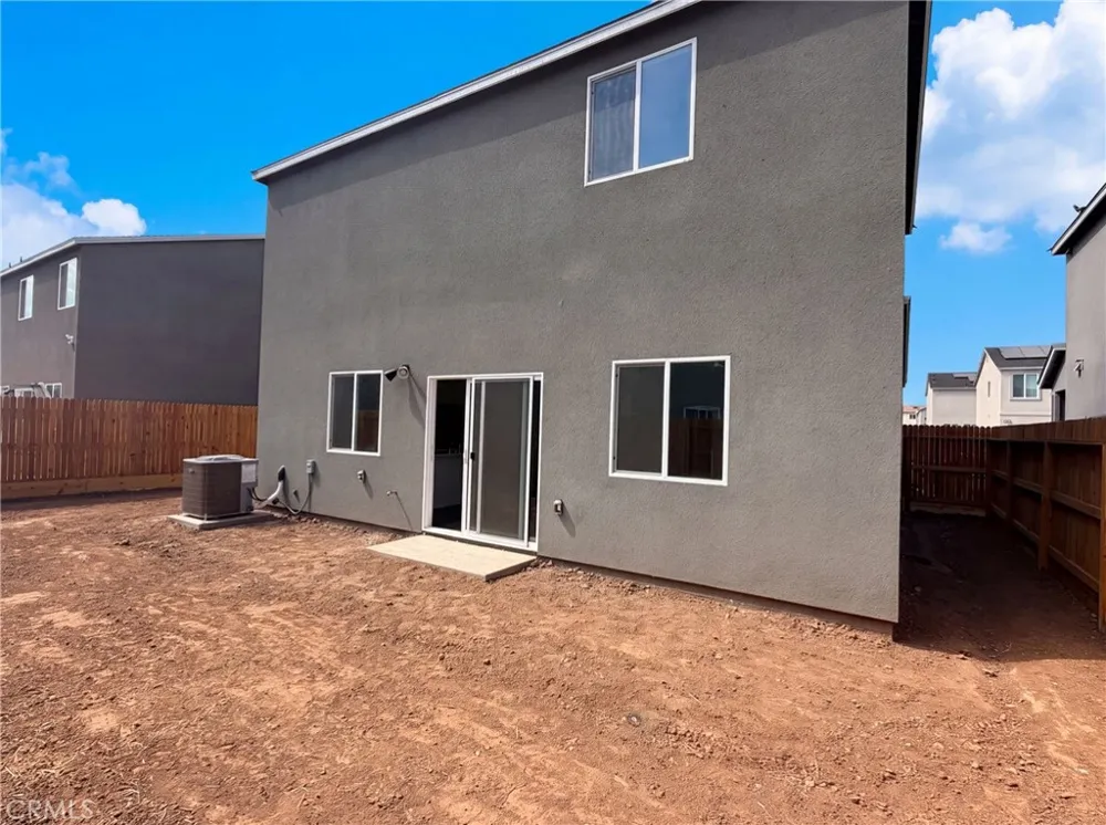 4472 Bellaire Clovis, CA 93619