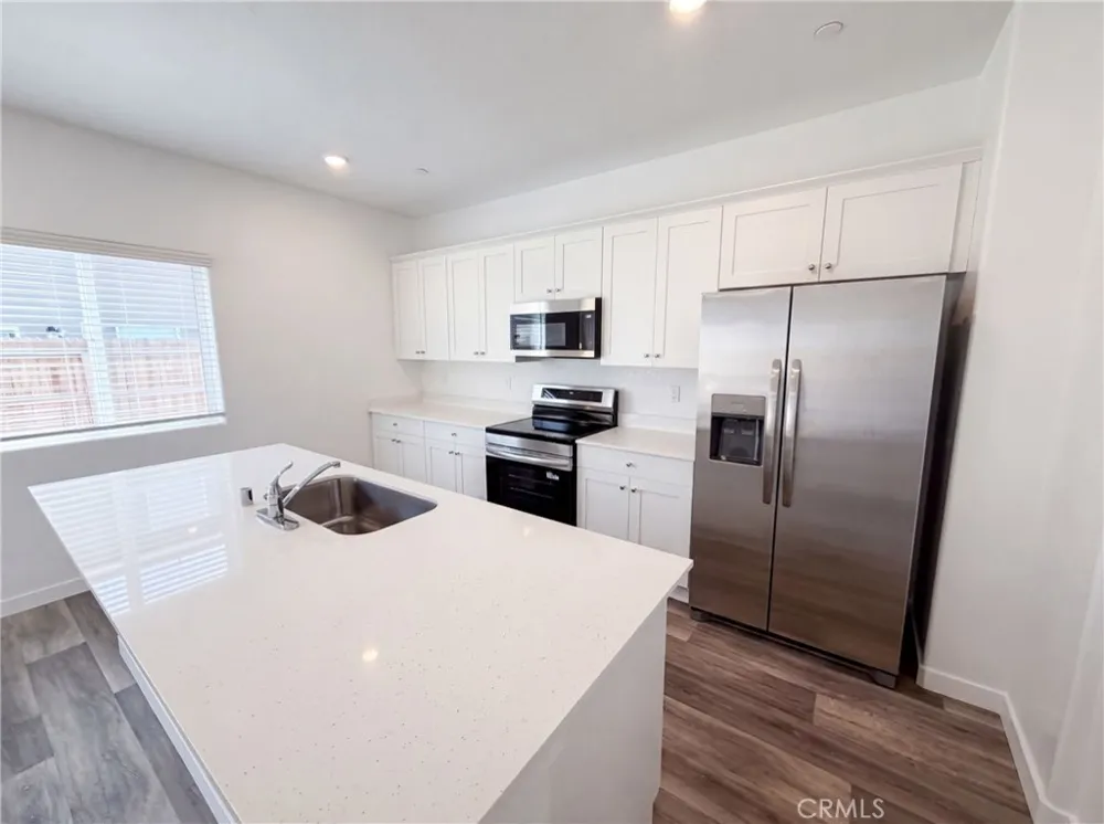 4472 Bellaire Clovis, CA 93619