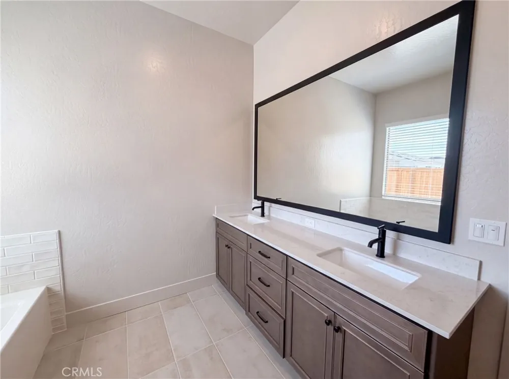 2262 Marion Clovis, CA 93619