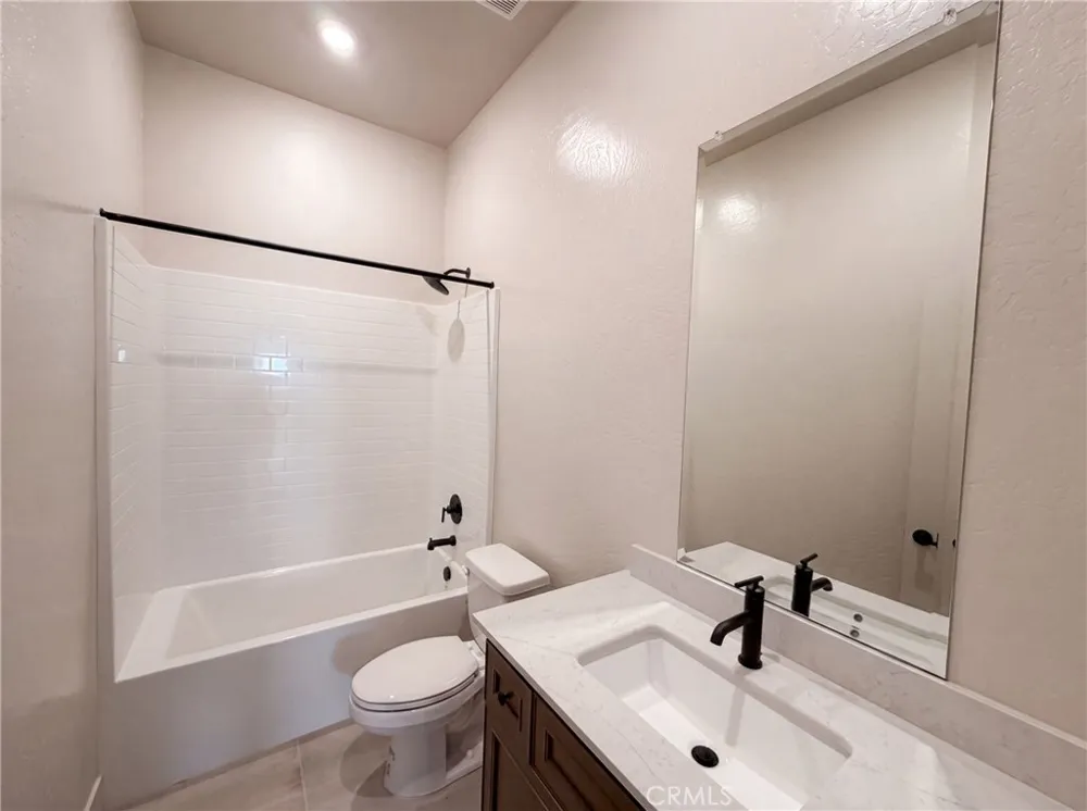 2262 Marion Clovis, CA 93619