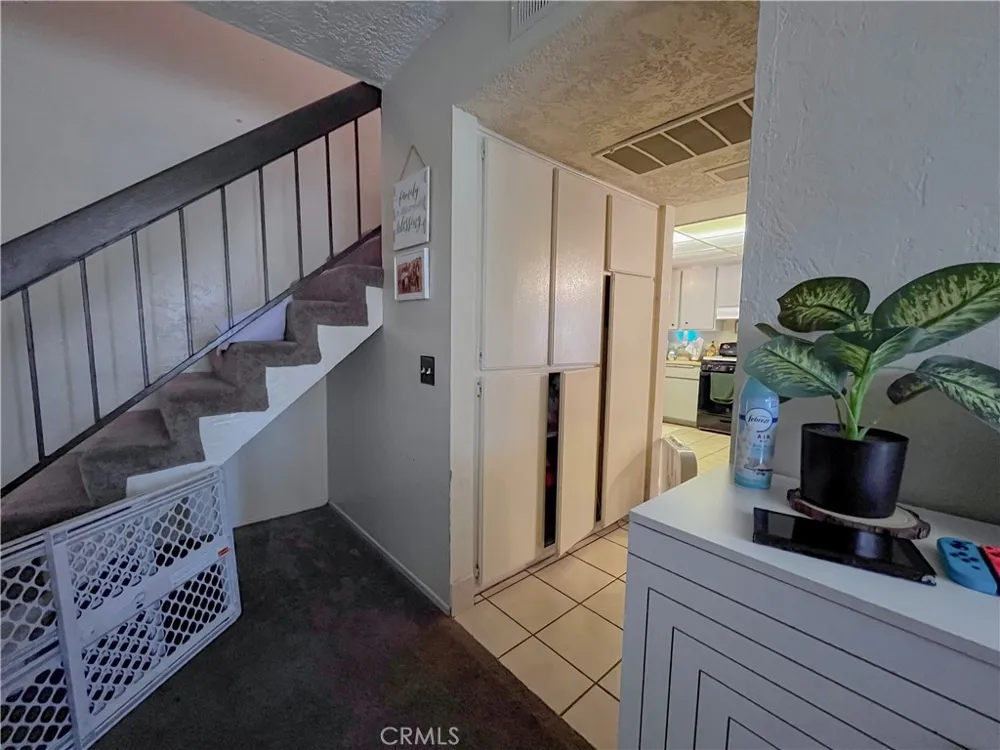 1077 S Santo Antonio Drive #4 Colton, CA 92324