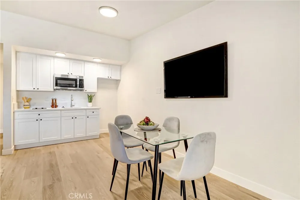 1706 Sessums Drive #11 Redlands, CA 92374
