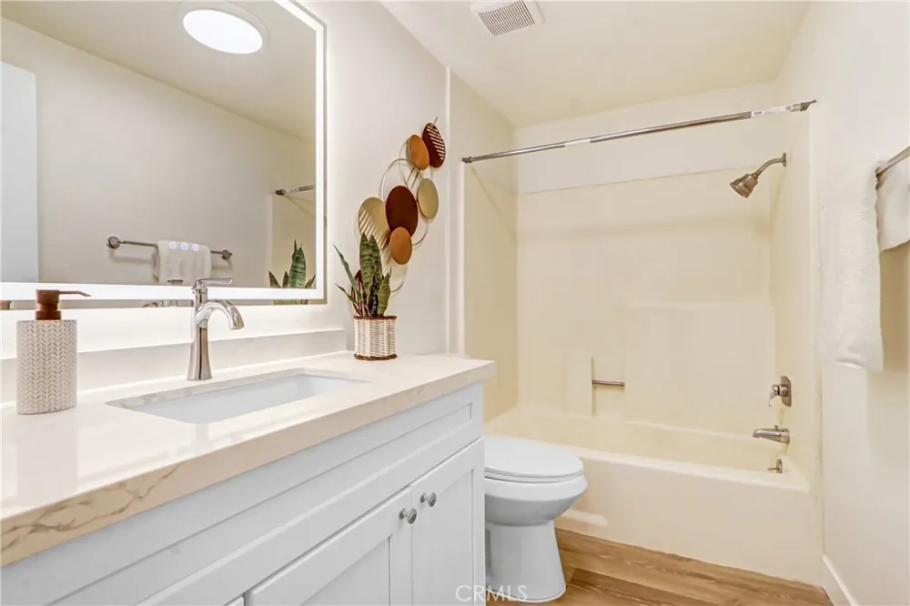 1706 Sessums Drive #11 Redlands, CA 92374