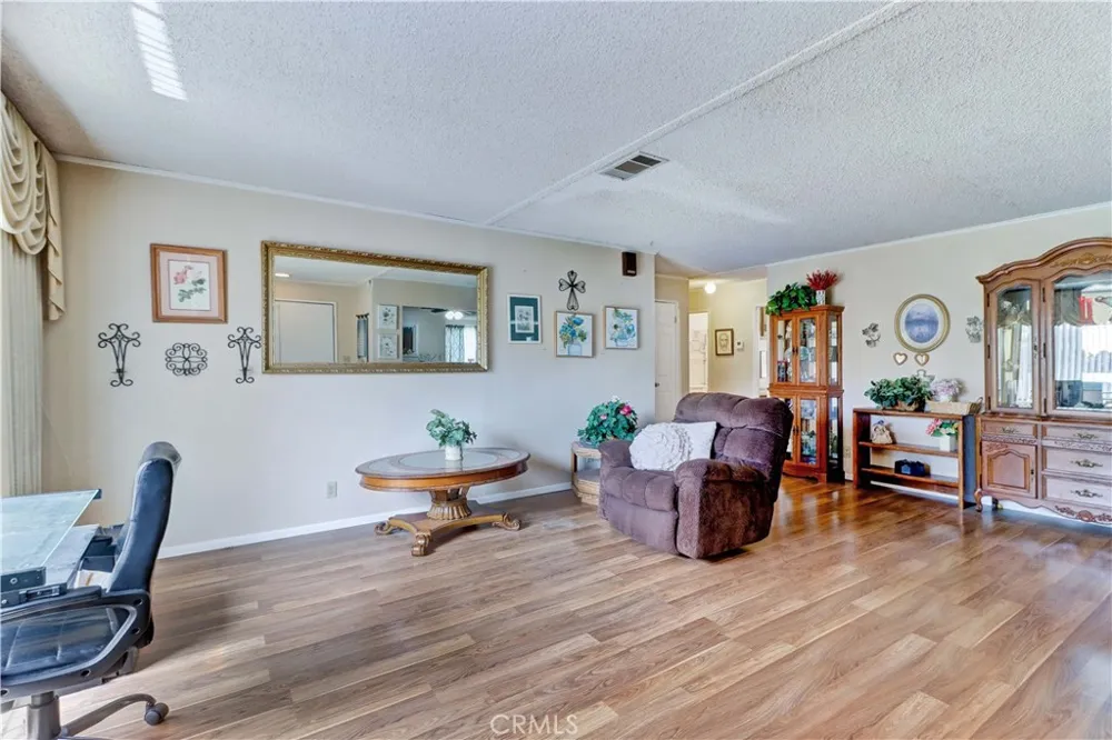 470 Quail Court Perris, CA 92570