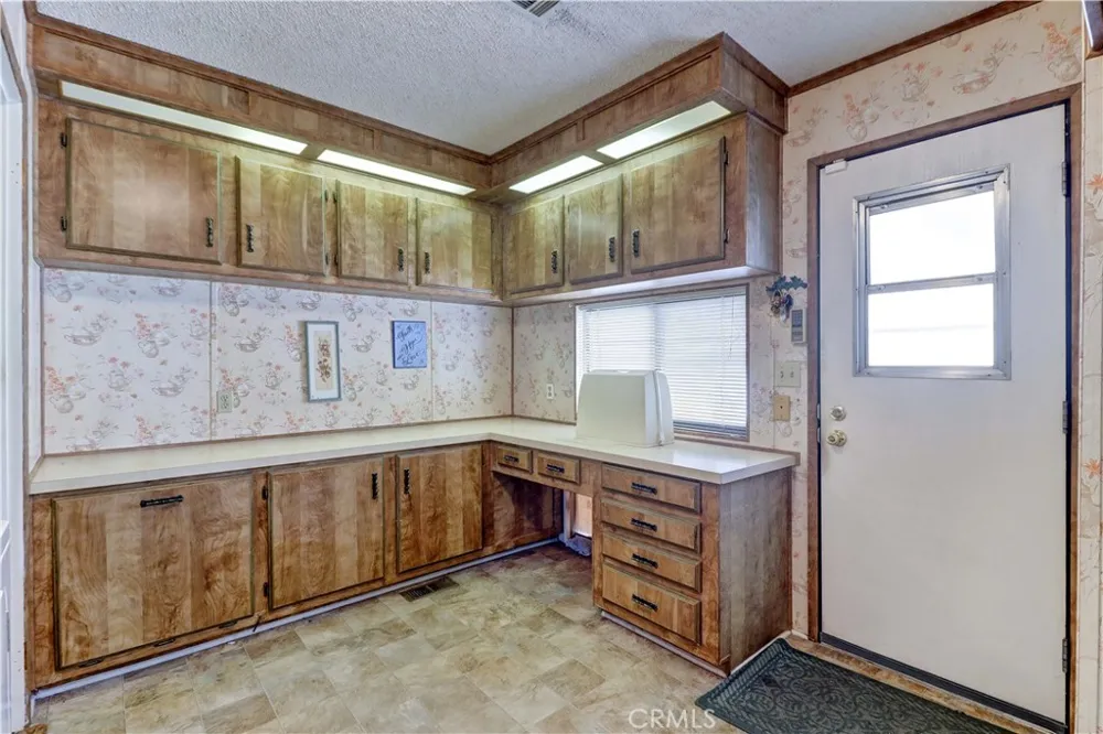 470 Quail Court Perris, CA 92570