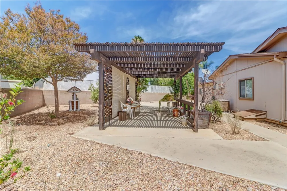 470 Quail Court Perris, CA 92570