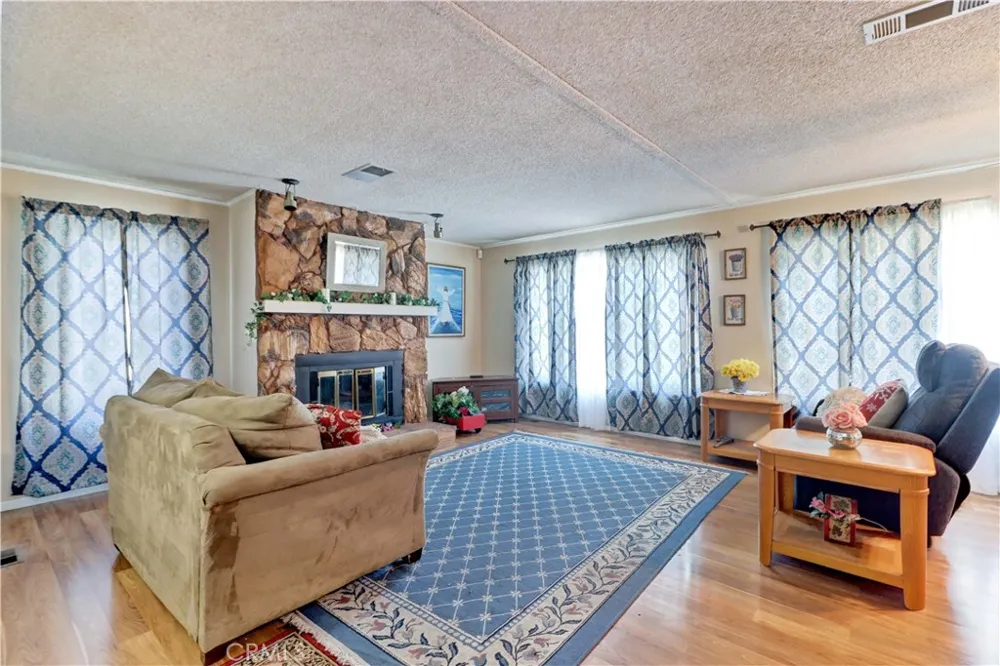 470 Quail Court Perris, CA 92570
