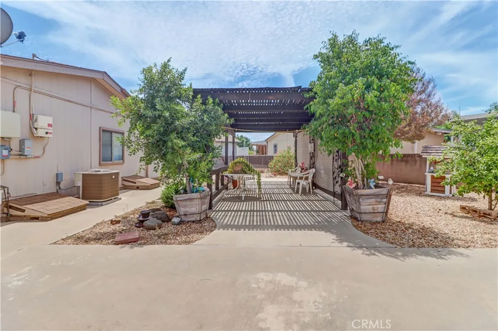 470 Quail Court Perris, CA 92570