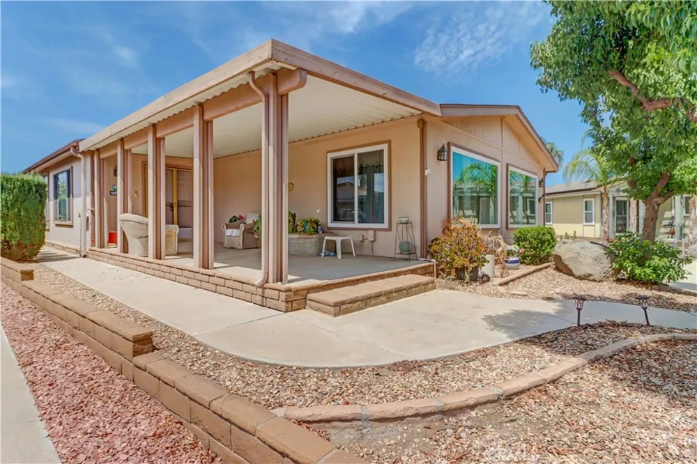 470 Quail Court Perris, CA 92570