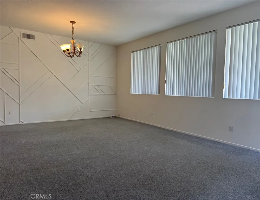 19656 Allenhurst Riverside, CA 92508