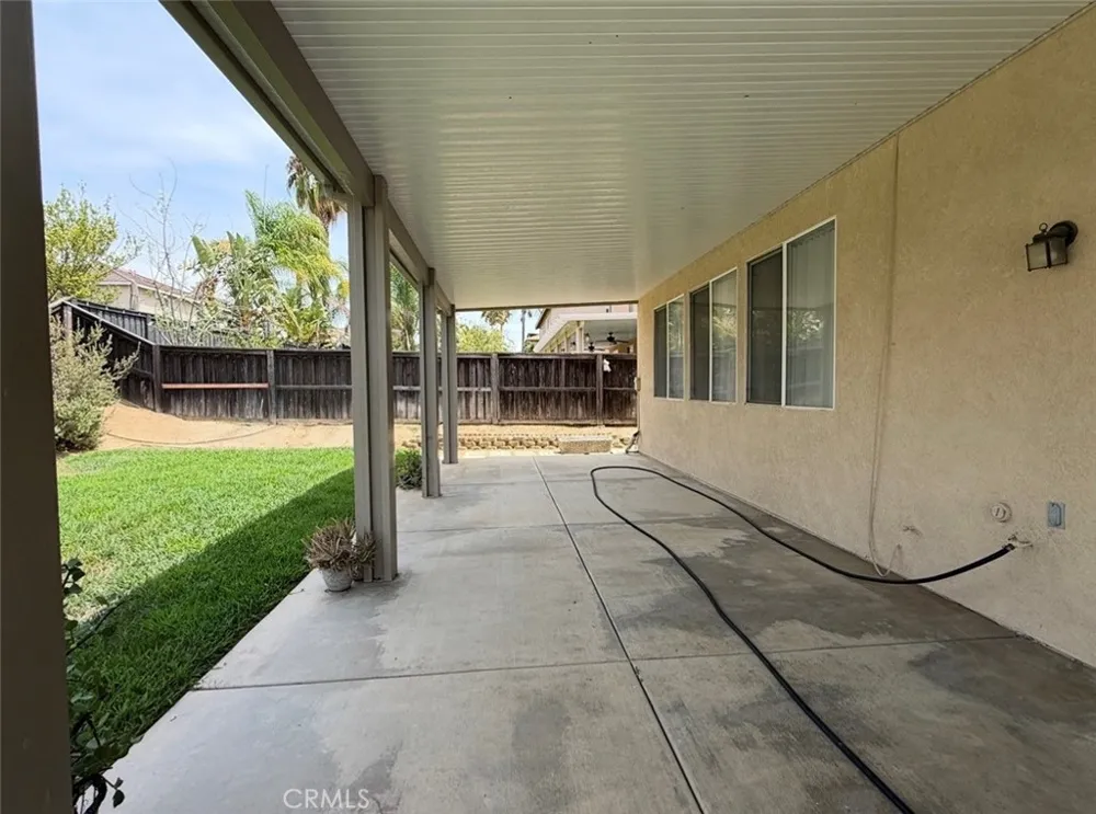19656 Allenhurst Riverside, CA 92508