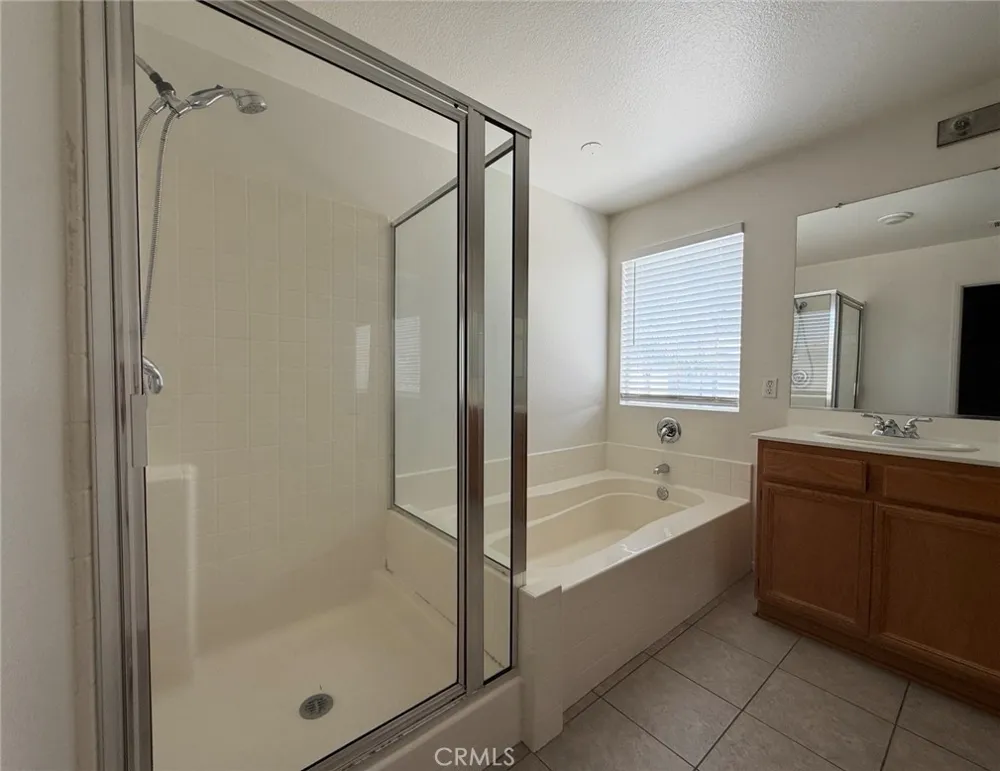 19656 Allenhurst Riverside, CA 92508
