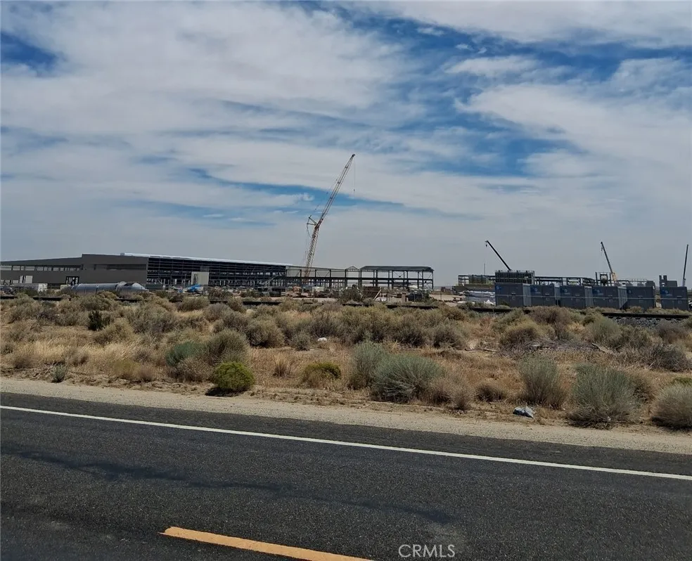 Corner Of Trotter Ave / Silver Mojave, CA 93501