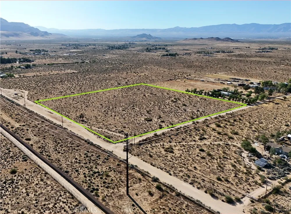Corner Of Trotter Ave / Silver Mojave, CA 93501