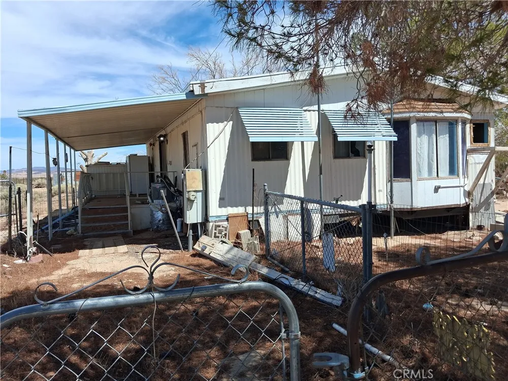 45922 Lani Kai Newberry Springs, CA 92365