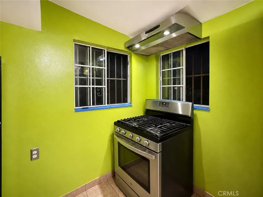 16845 E Newburgh Azusa, CA 91702
