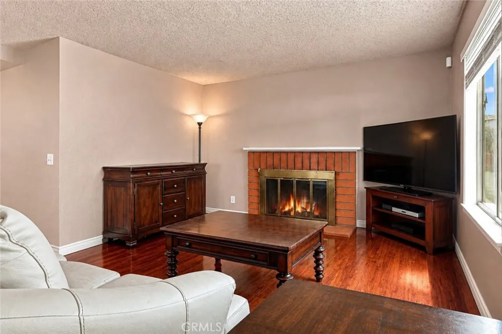 737 E Jackson Rialto, CA 92376