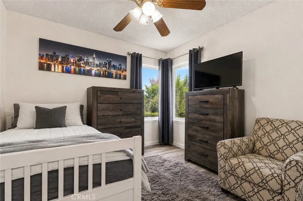 737 E Jackson Rialto, CA 92376
