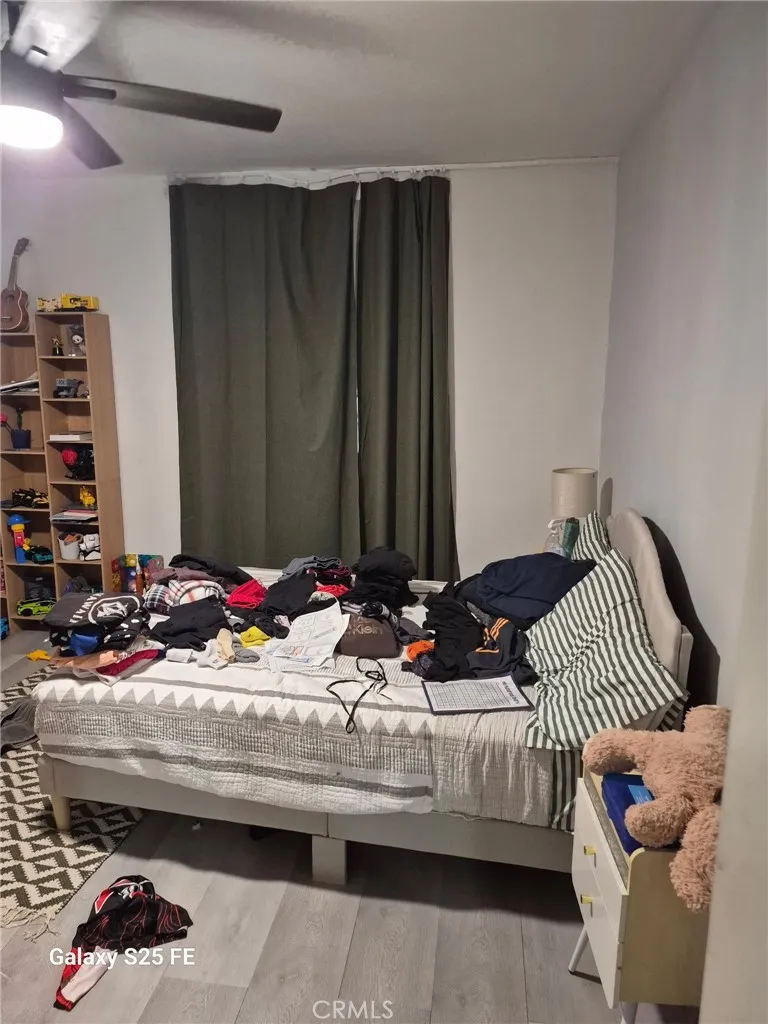 9143 Tamarind Fontana, CA 92335