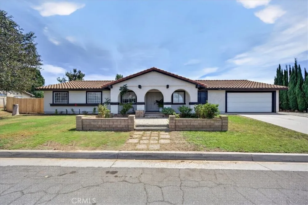 7950 Olivia Way Riverside, CA 92509