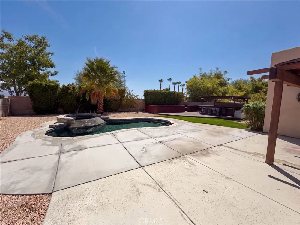 78 Sedona Court Palm Desert, CA 92211