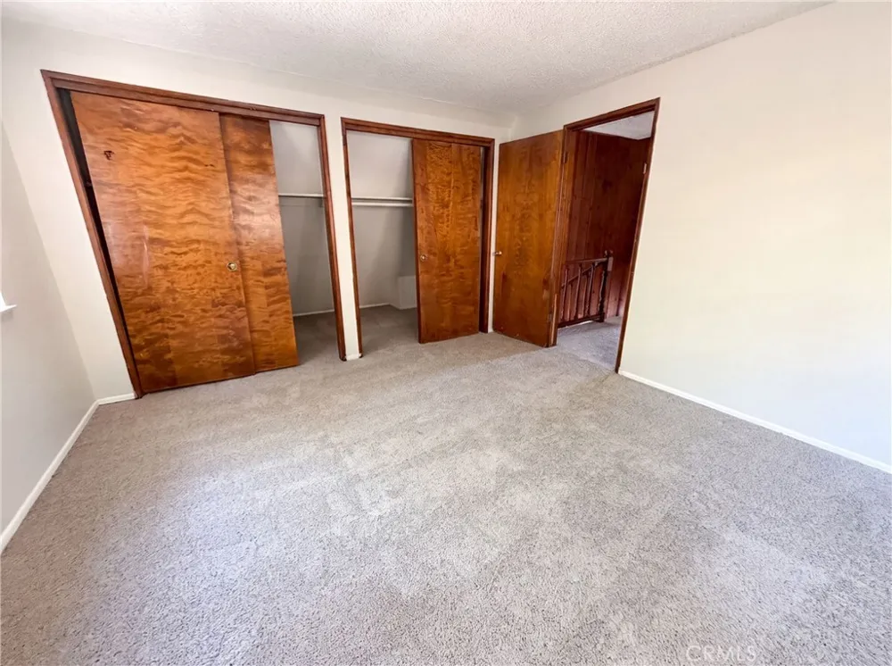 22360 Briarwood Crestline, CA 92325