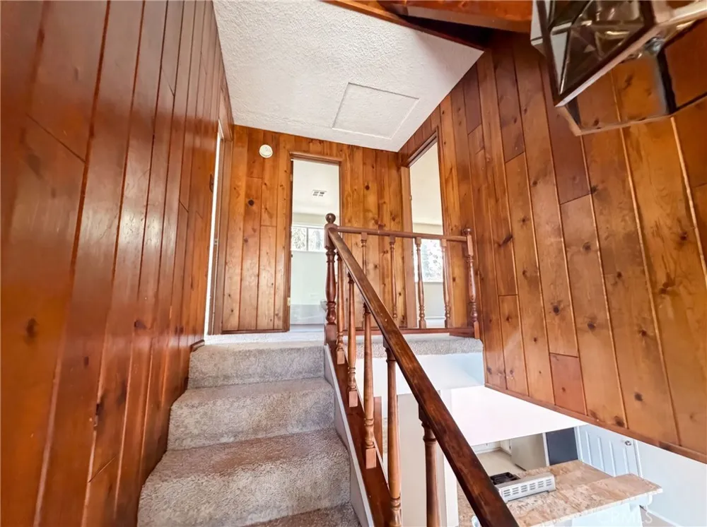 22360 Briarwood Crestline, CA 92325
