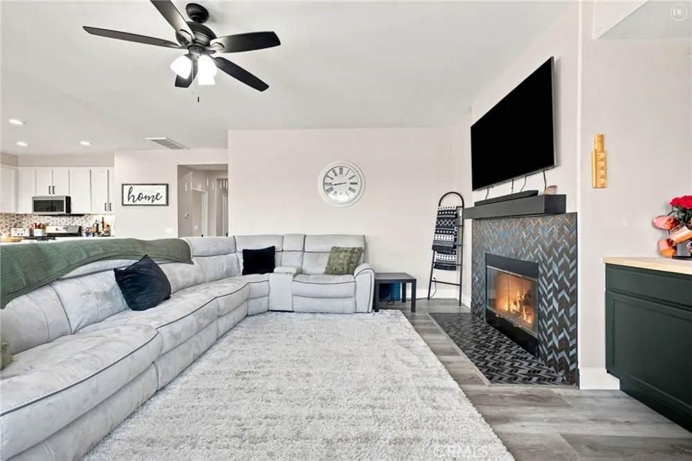 29076 Barcelona Court Riverside, CA 92555