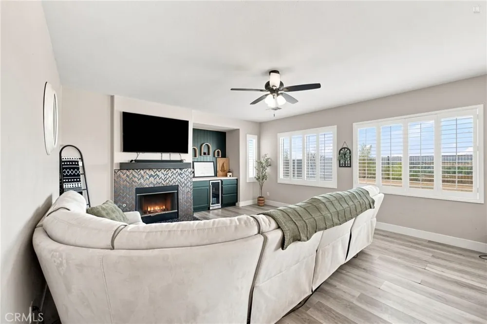 29076 Barcelona Court Riverside, CA 92555