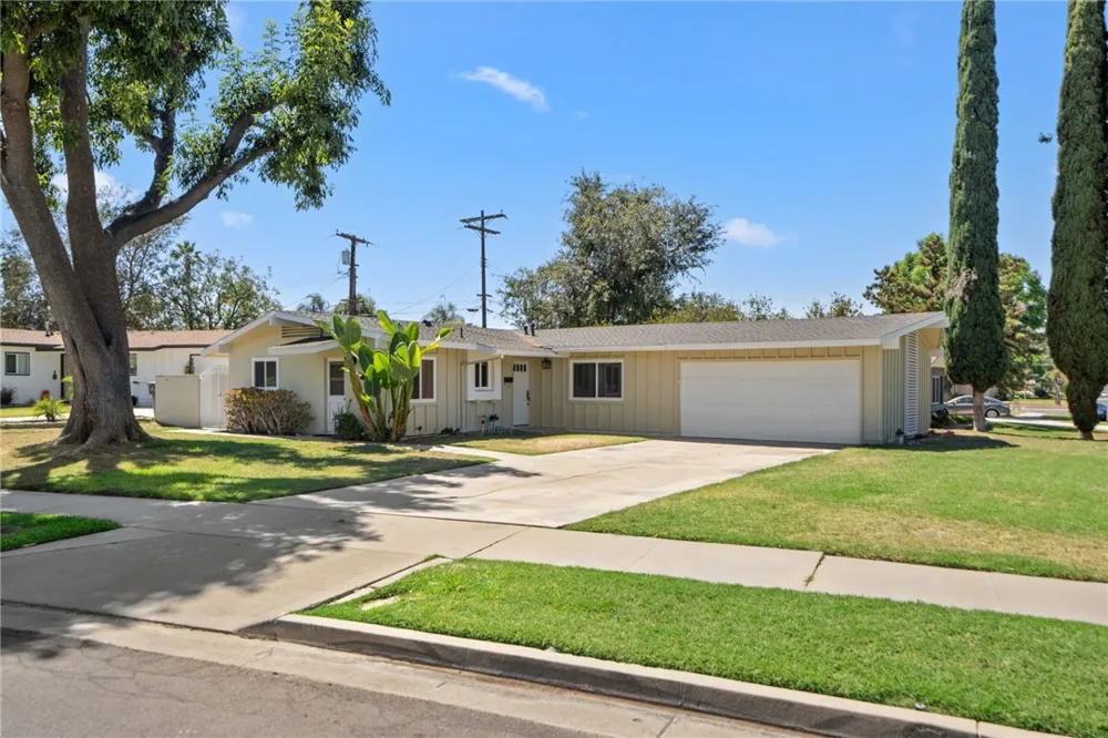 4432 BEVERLY COURT Riverside, CA 92506